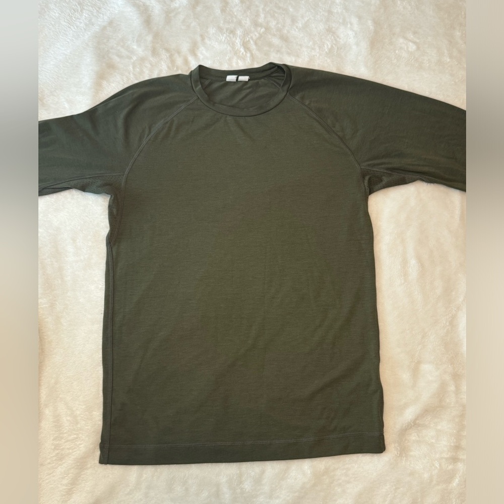 Uniqlo Long Sleeve Tee